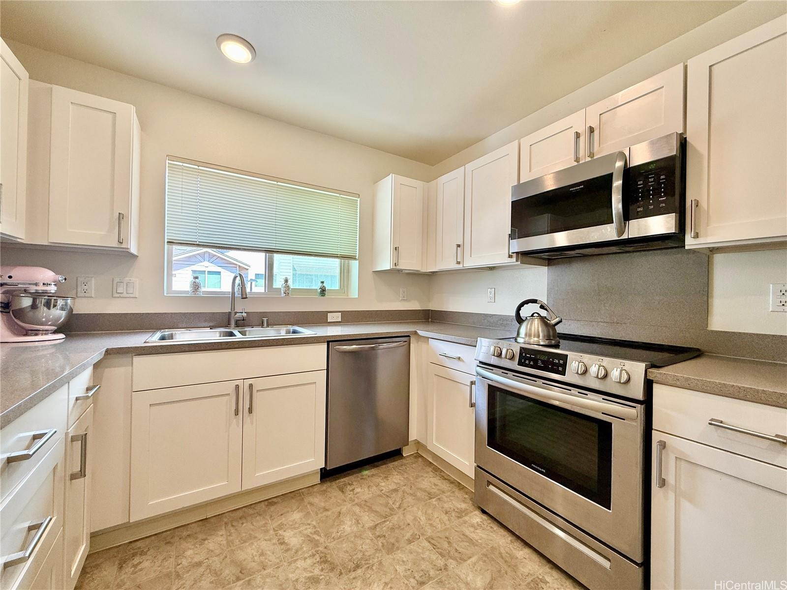 Ho'opili townhouse # 1005, Ewa Beach, Hawaii - photo 3 of 21