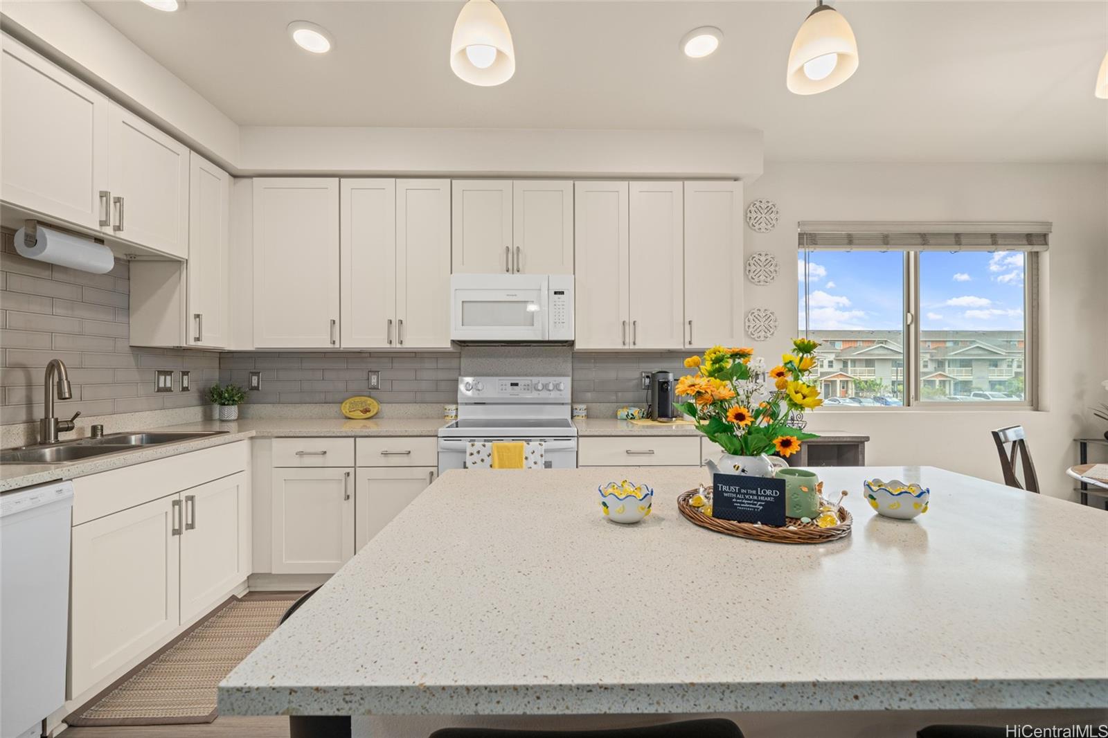 Kohina at Hoopili condo # 412, Ewa Beach, Hawaii - photo 2 of 25