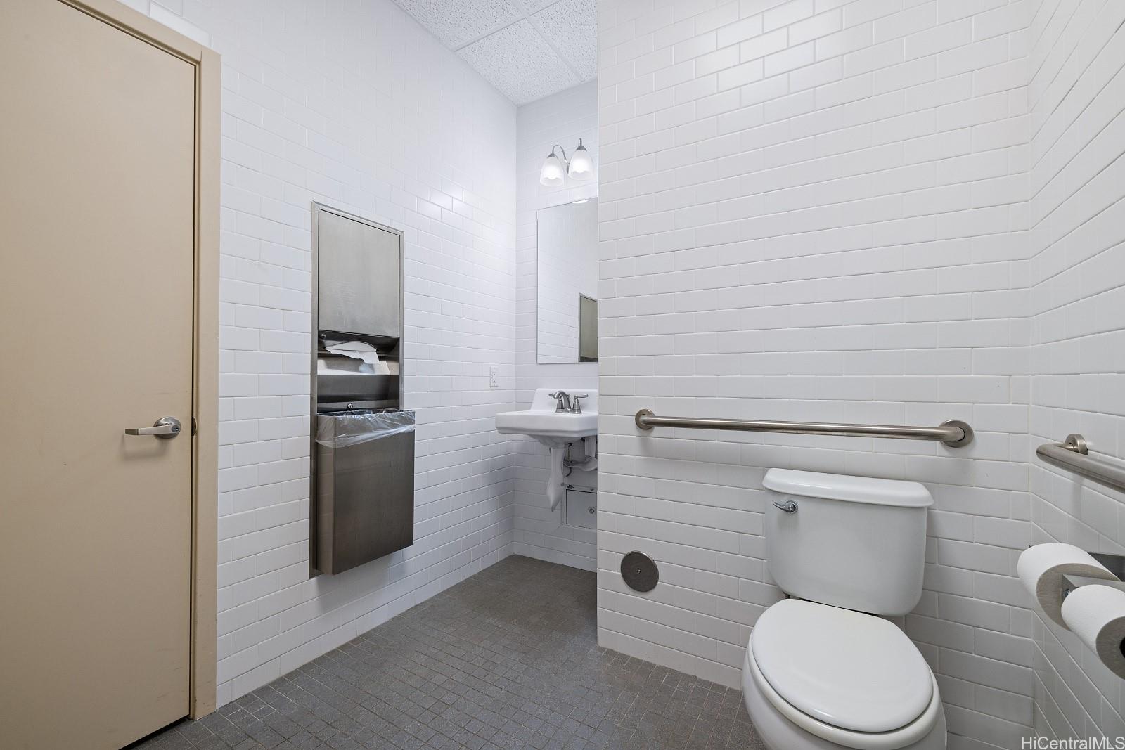 91-3633 Kauluakoko Street Ewa Beach Oahu commercial real estate photo13 of 22