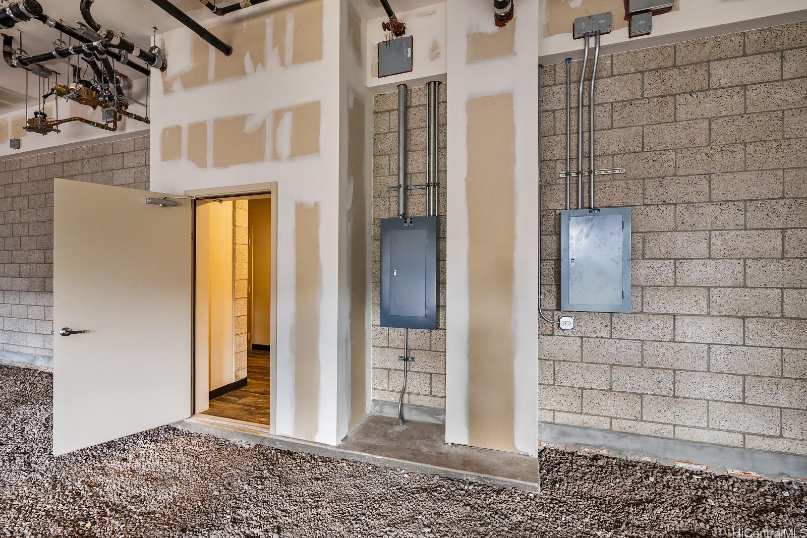 91-3633 Kauluakoko Street Ewa Beach Oahu commercial real estate photo8 of 22