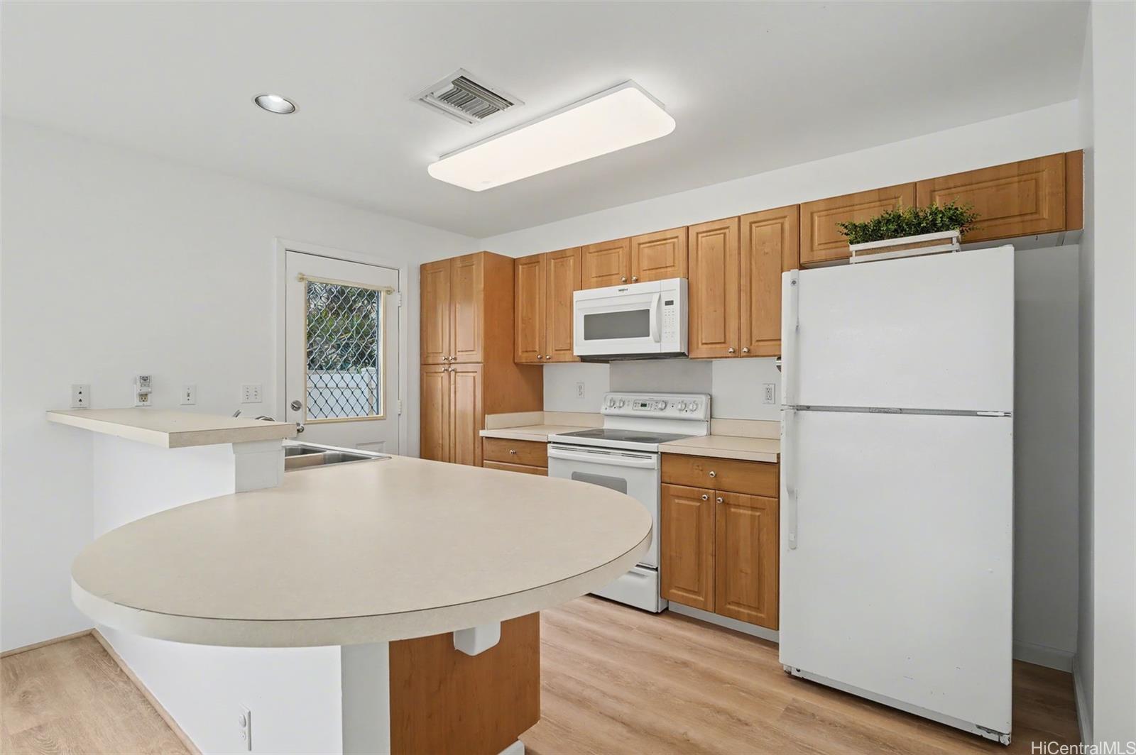 91-380  Makalea Street Ewa Gen Las Brisas, Ewaplain home - photo 5 of 20