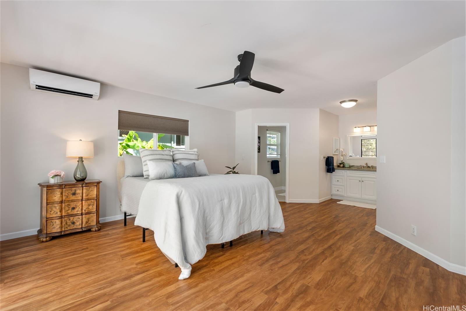 914  Kahena Street Hahaione-upper, Hawaii Kai home - photo 14 of 25