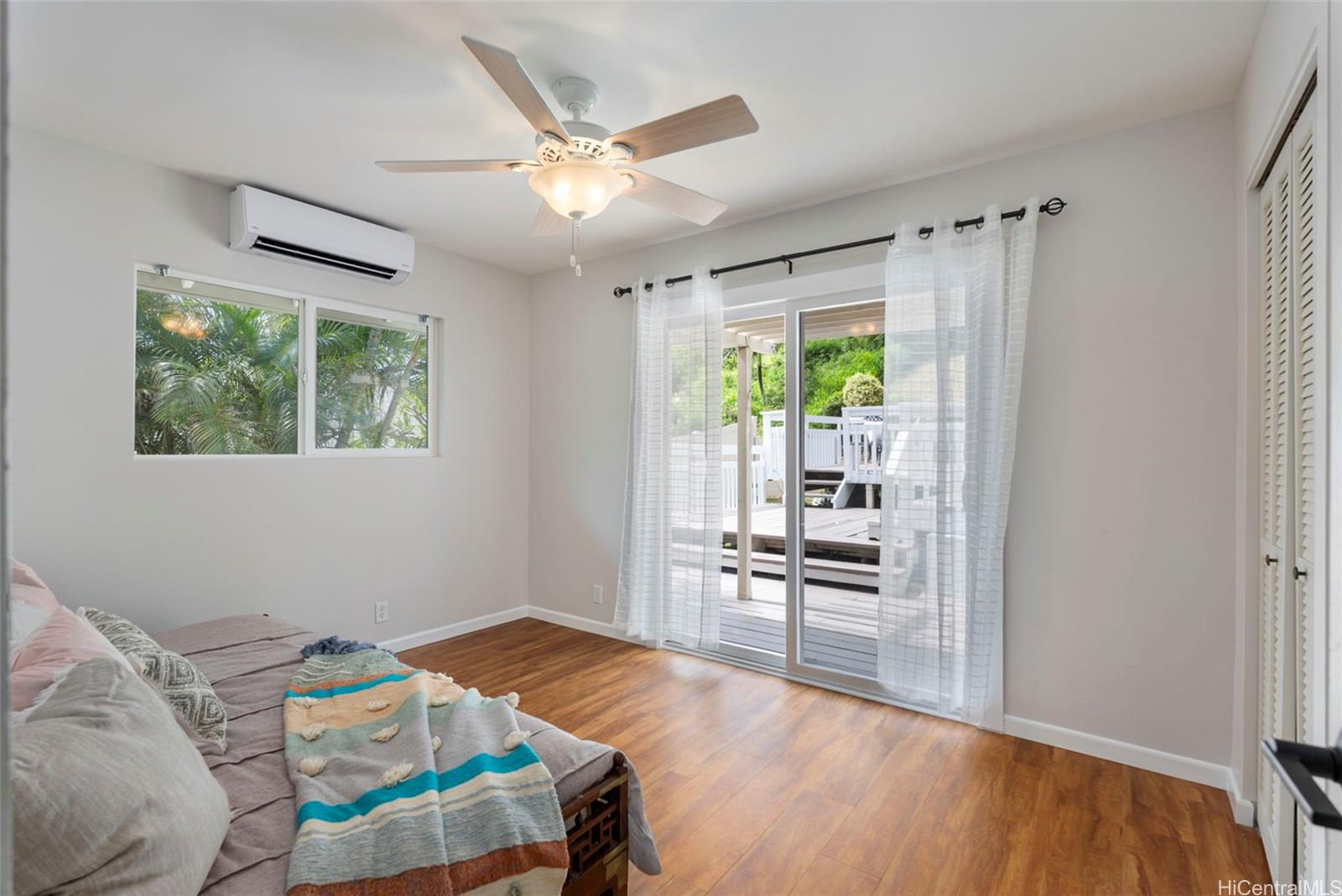914  Kahena Street Hahaione-upper, Hawaii Kai home - photo 19 of 25