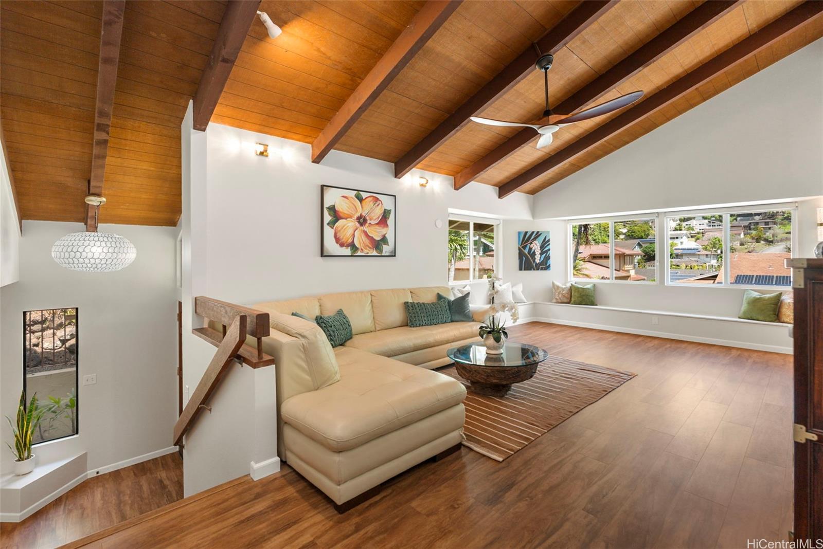 914  Kahena Street Hahaione-upper, Hawaii Kai home - photo 4 of 25