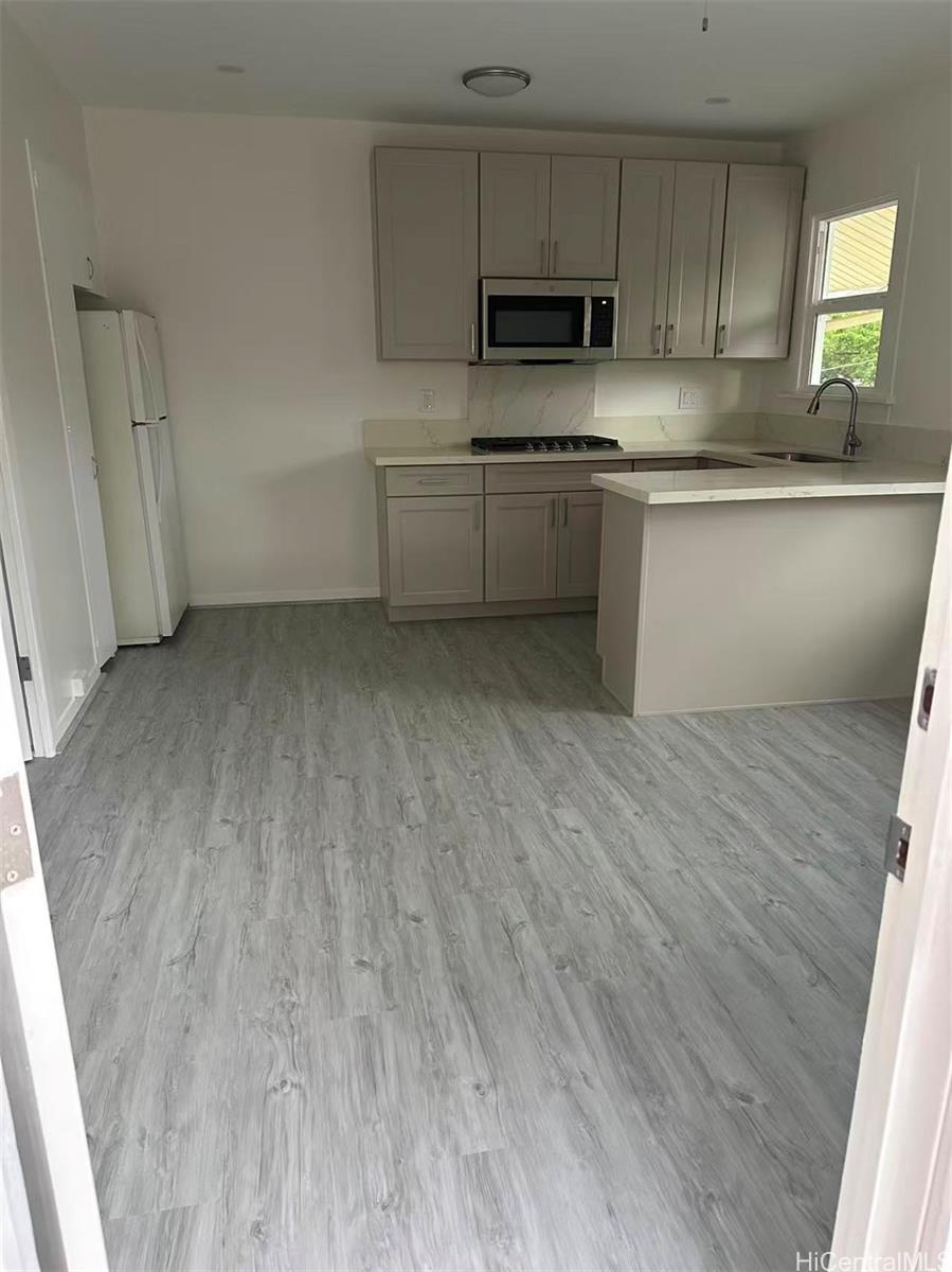 914 Kinau St Honolulu - Multi-family - photo 11 of 17