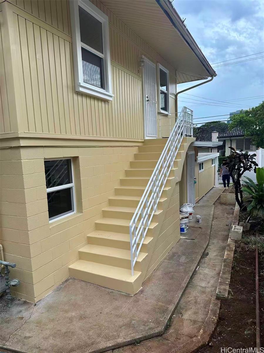 914 Kinau St Honolulu - Multi-family - photo 5 of 17