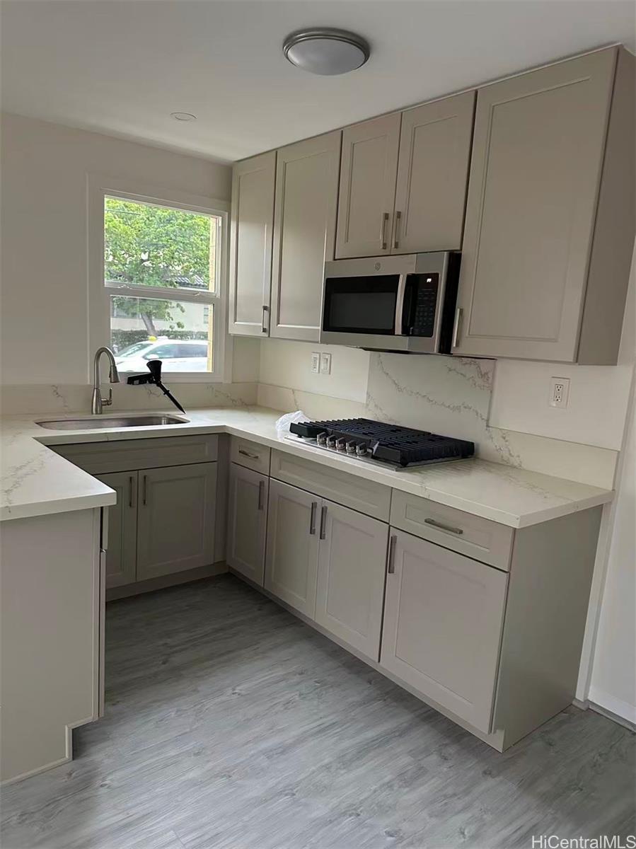 914 Kinau St Honolulu - Multi-family - photo 10 of 17