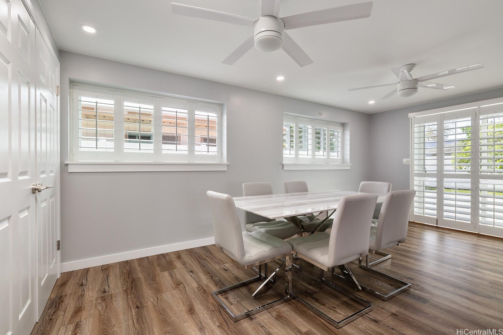 914  Lemiwai Street Wahiawa Park, Central home - photo 2 of 25