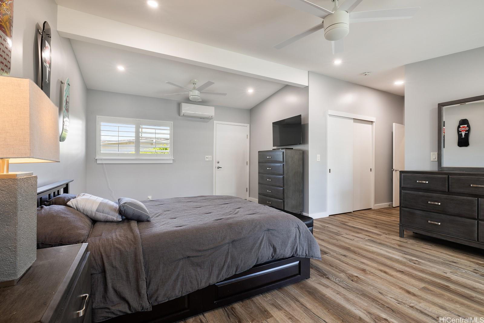 914  Lemiwai Street Wahiawa Park, Central home - photo 13 of 25