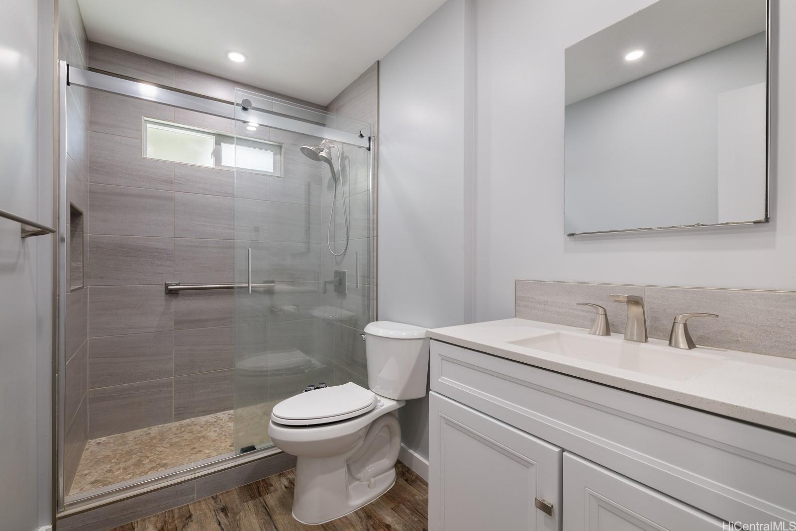 914  Lemiwai Street Wahiawa Park, Central home - photo 21 of 25