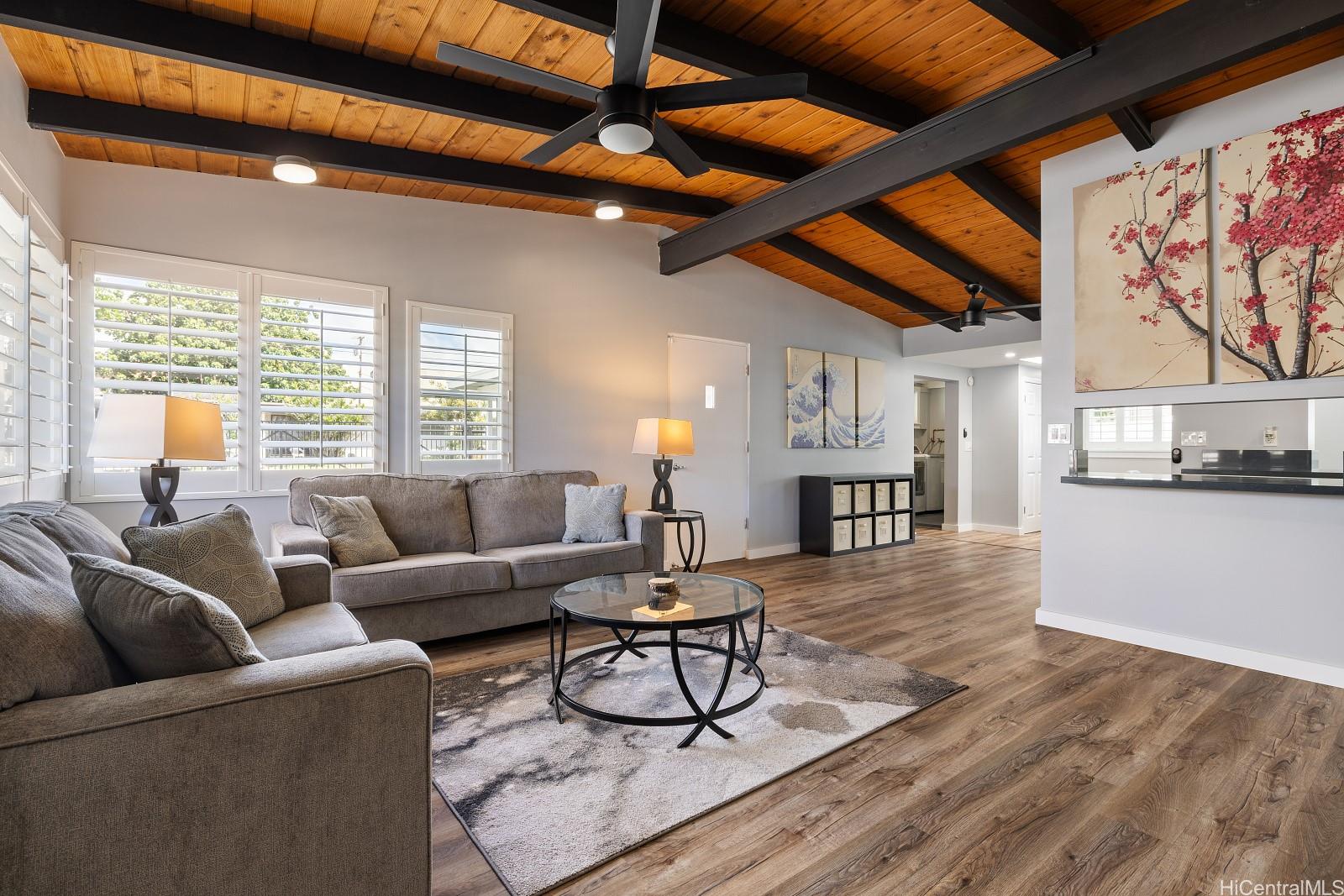 914  Lemiwai Street Wahiawa Park, Central home - photo 6 of 25