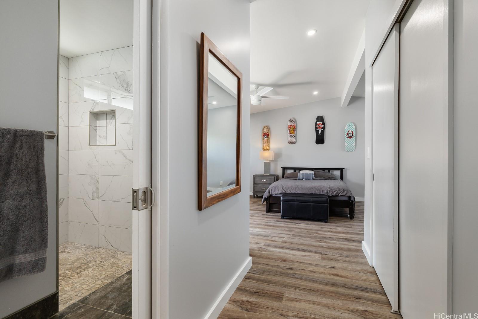 914  Lemiwai Street Wahiawa Park, Central home - photo 10 of 25