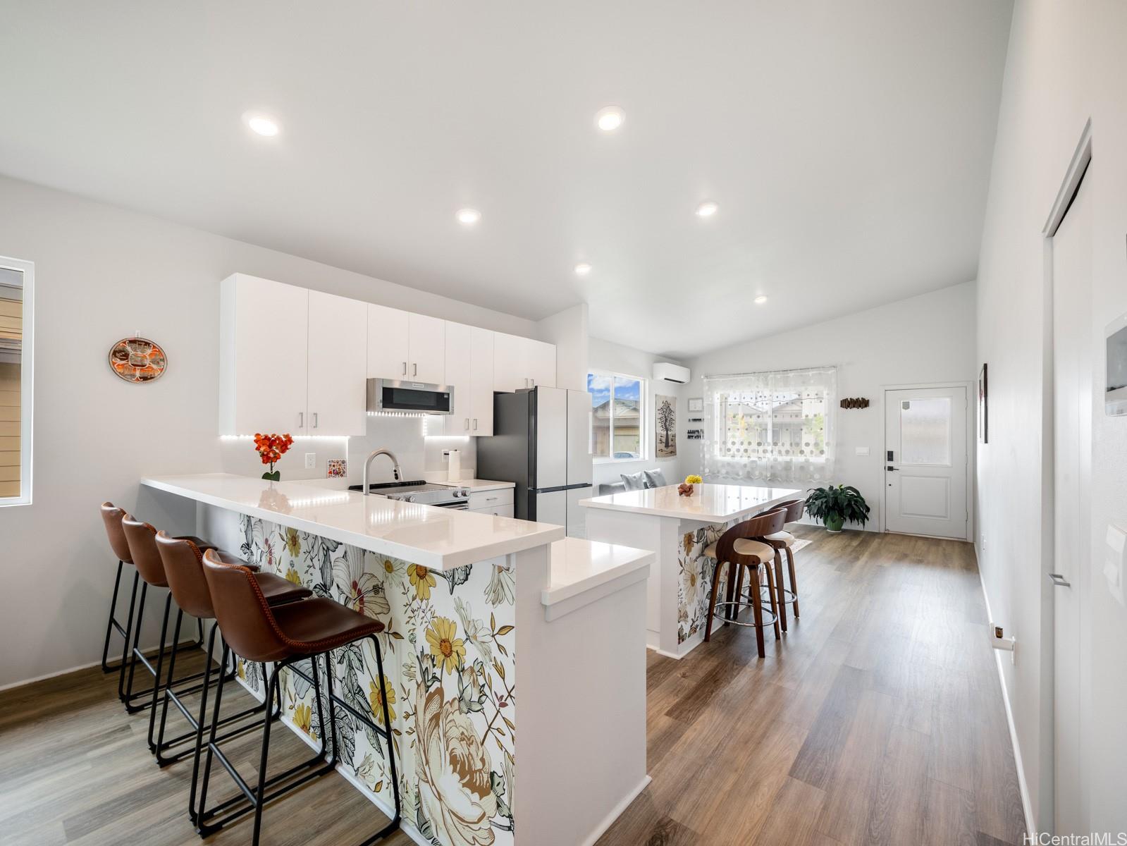 91-4092  Hikuha St Hoopili-noho Papa, Ewaplain home - photo 6 of 23