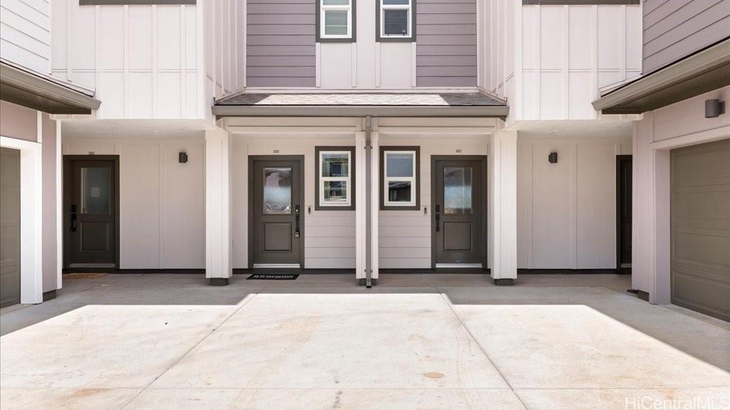 91-4099 Hikuono Street townhouse # 411, Kapolei, Hawaii - photo 2 of 24