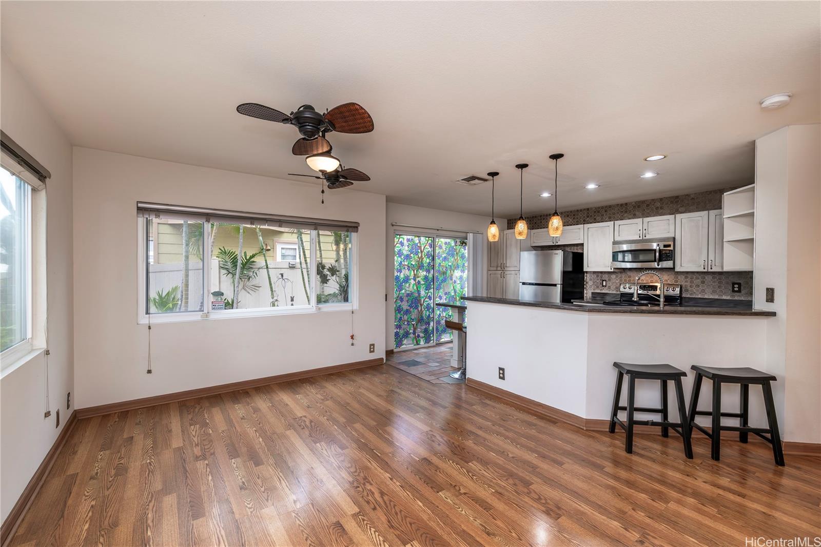 91-430  Makalea Street Ewa Gen Las Brisas, Ewaplain home - photo 4 of 17