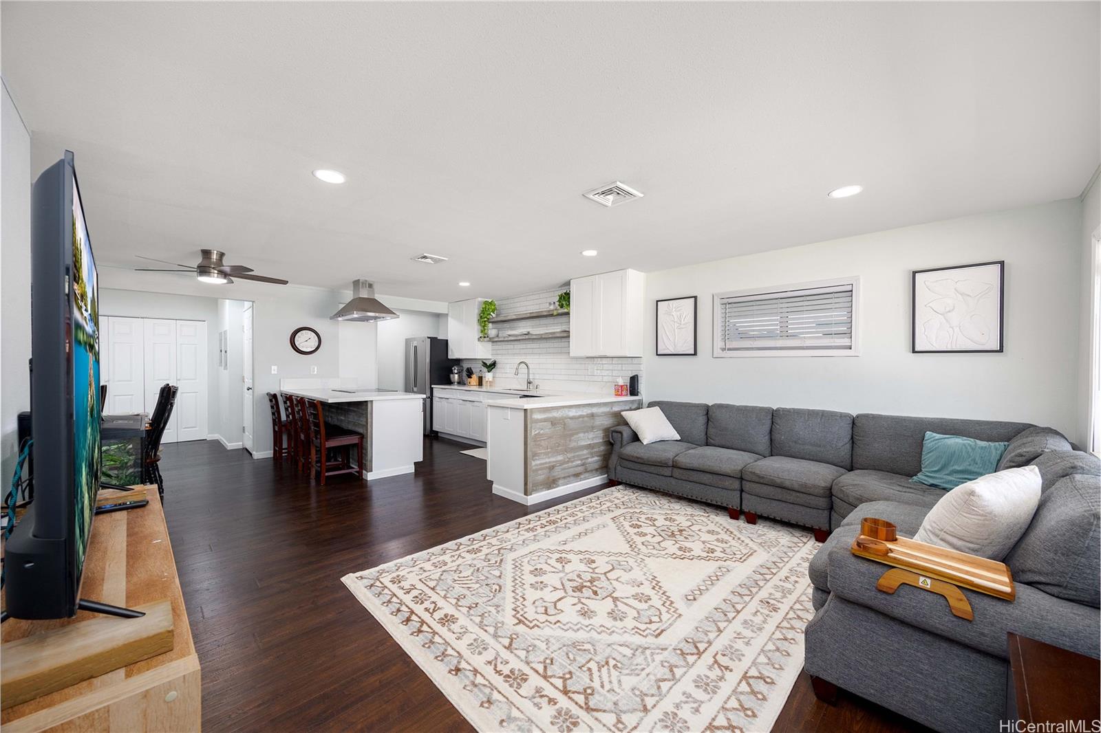 91-444  Pohakupuna Road Ewa Beach, Ewaplain home - photo 4 of 25