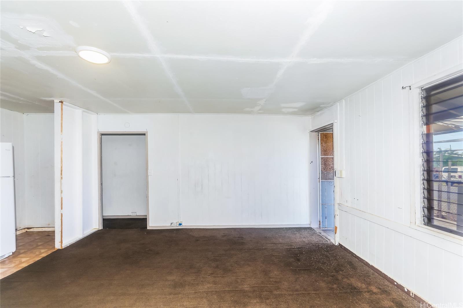 91-454  Papipi Rd Ewa Beach, Ewaplain home - photo 2 of 22