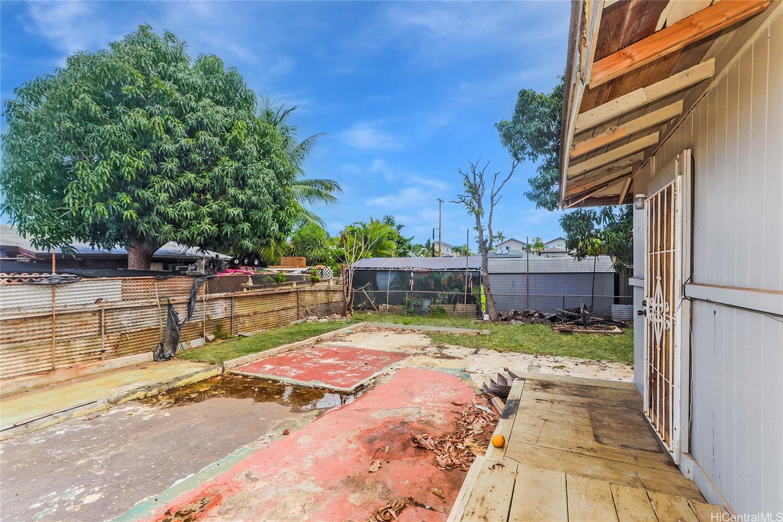 91-454  Papipi Rd Ewa Beach, Ewaplain home - photo 15 of 22