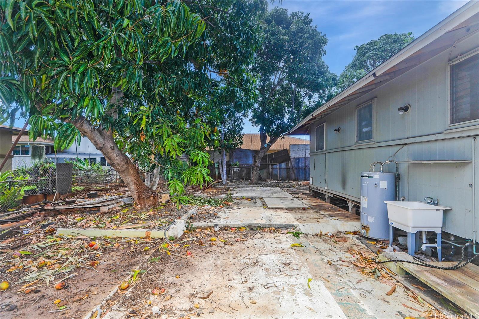 91-454  Papipi Rd Ewa Beach, Ewaplain home - photo 17 of 22