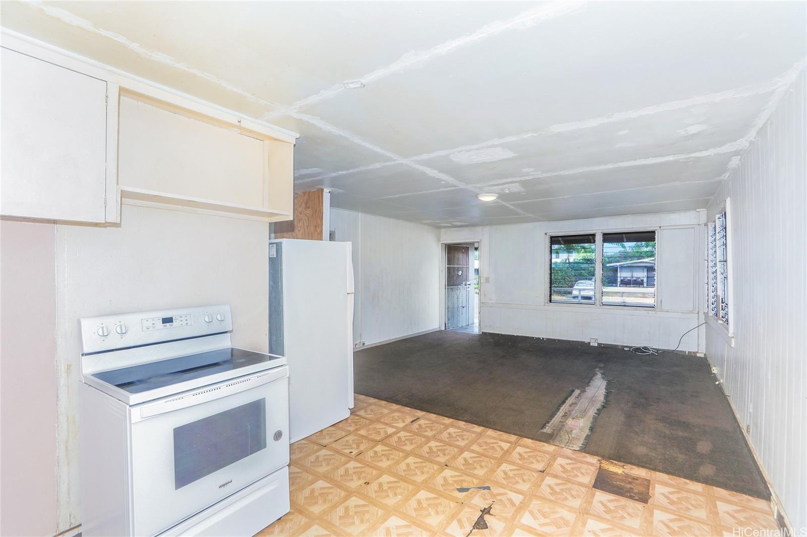 91-454  Papipi Rd Ewa Beach, Ewaplain home - photo 6 of 22