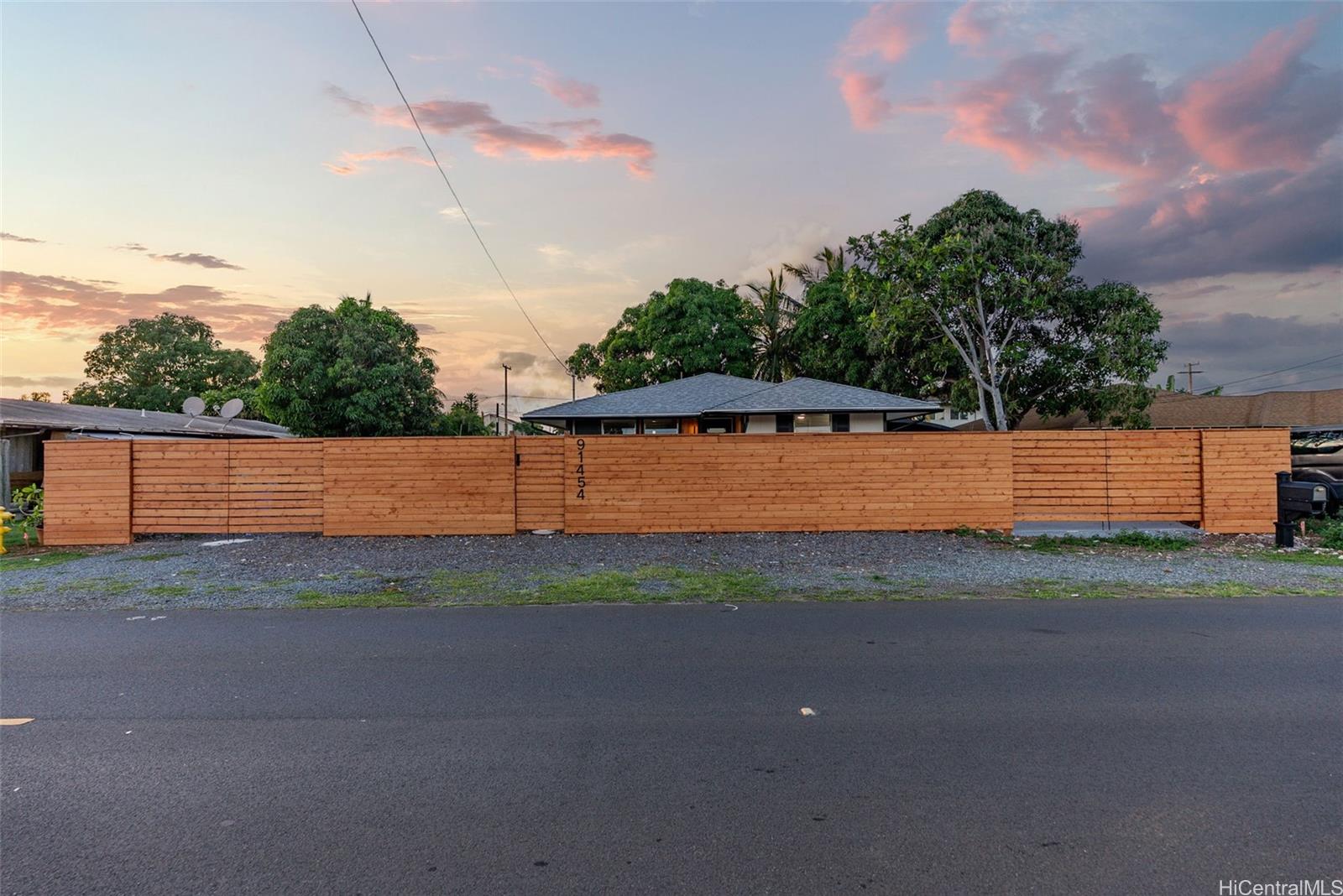 91-454  Papipi Road Ewa Beach, Ewaplain home - photo 21 of 25