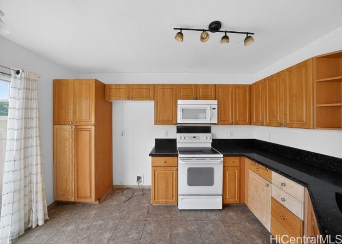 91-460  Makalea Street Ewa Gen Las Brisas, Ewaplain home - photo 11 of 21