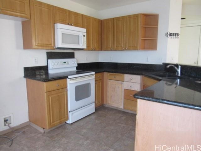 91-460  Makalea St Ewa Gen Las Brisas, Ewaplain home - photo 3 of 10