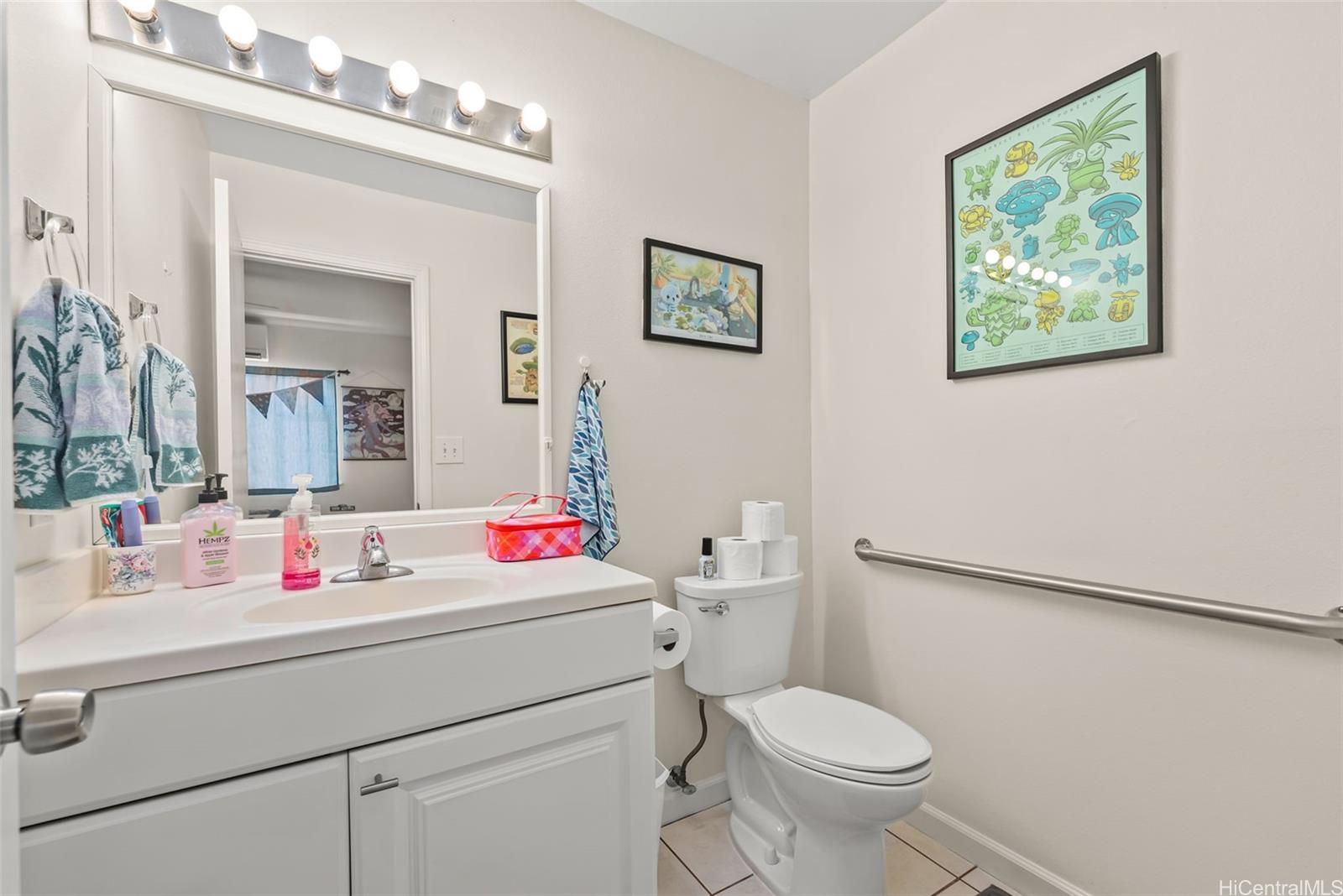 915  Mccully Street Moiliili, Honolulu home - photo 22 of 25