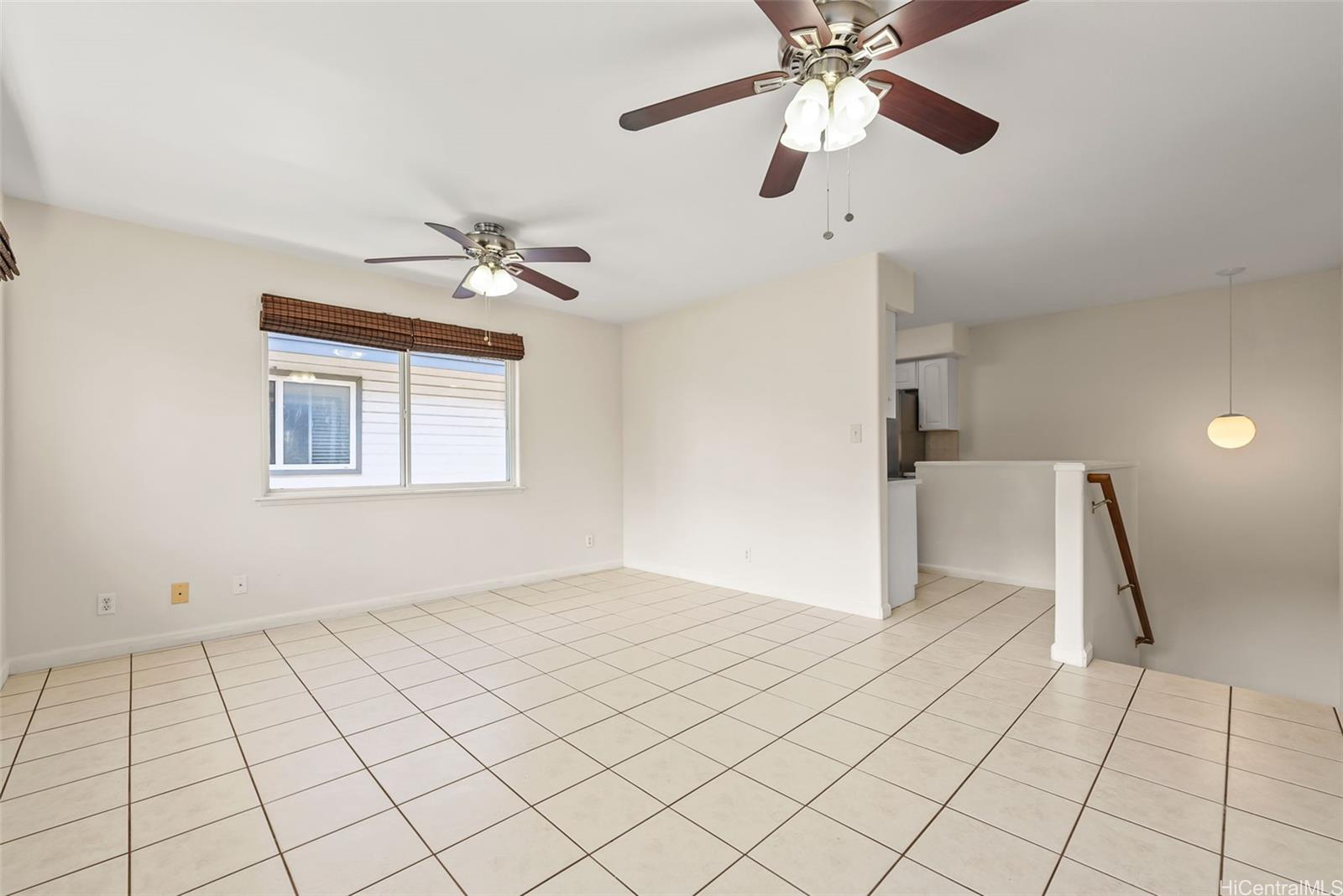 915  Mccully Street Moiliili, Honolulu home - photo 7 of 25