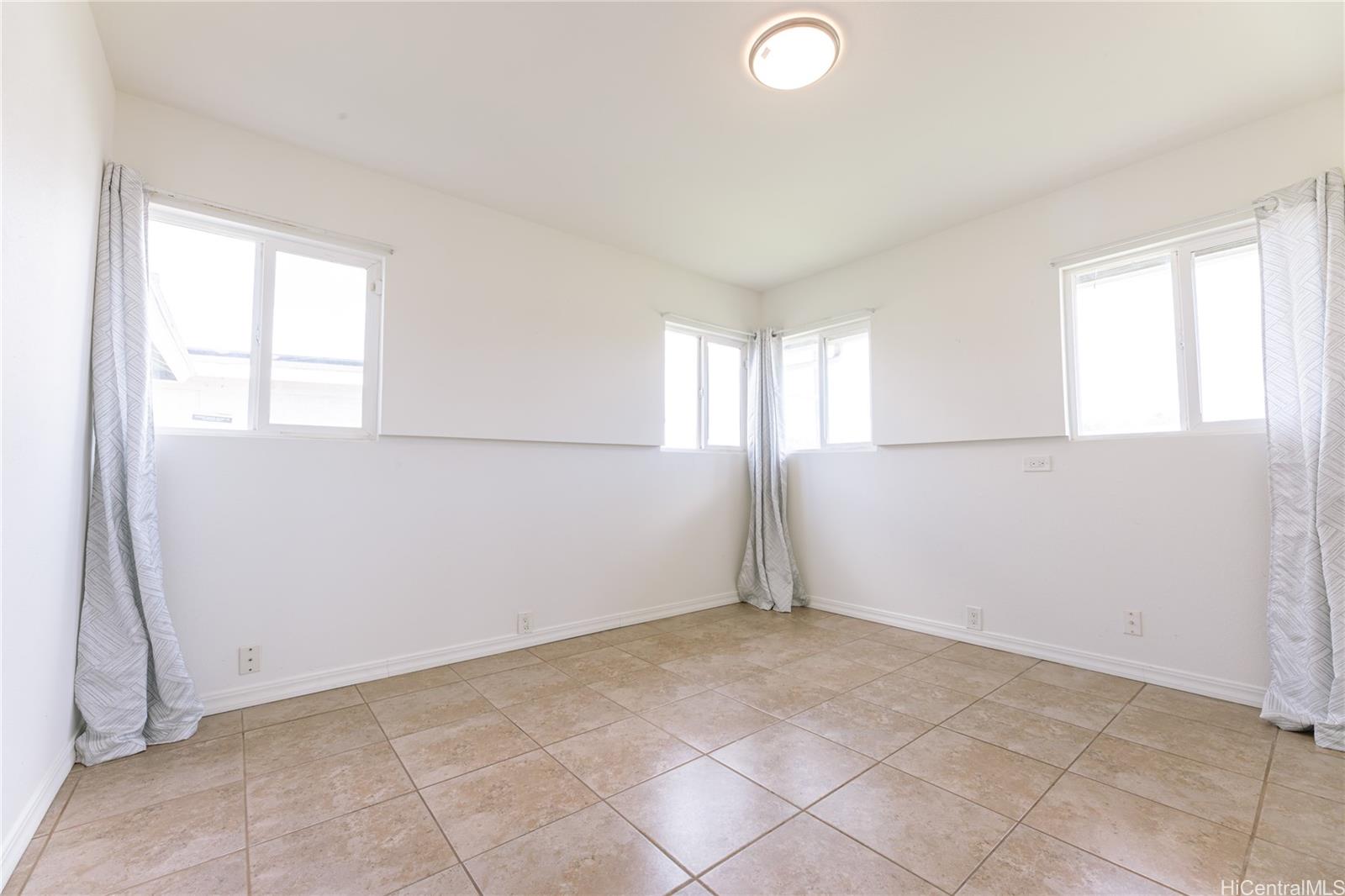 91-506  Onelua Street Ewa Beach, Ewaplain home - photo 15 of 22