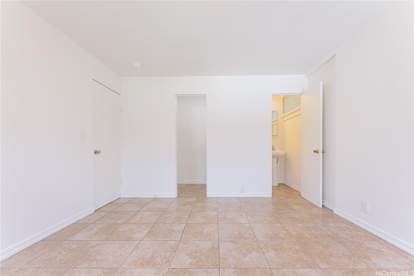 91-506  Onelua Street Ewa Beach, Ewaplain home - photo 9 of 22