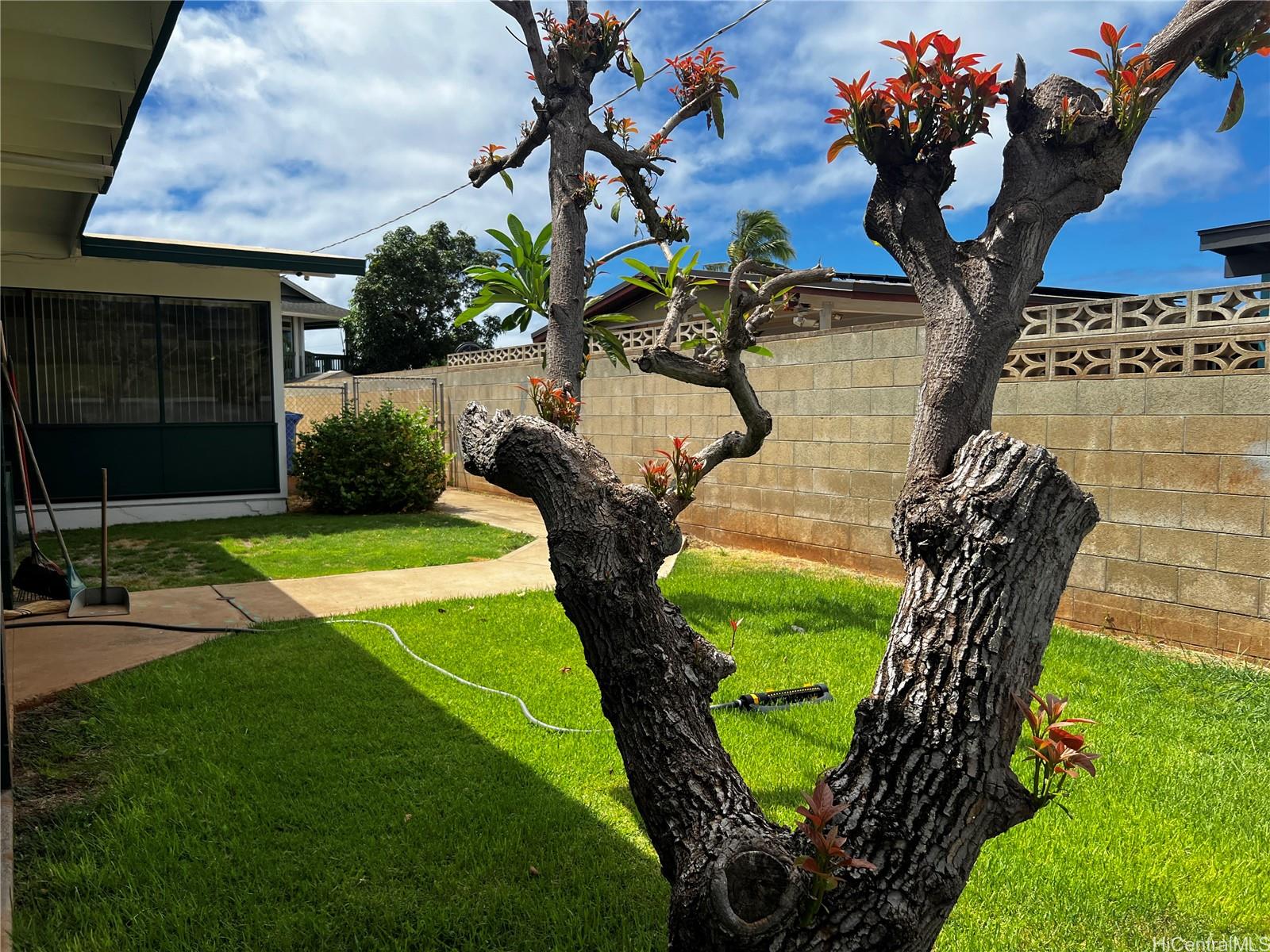 91-519  Papipi Road Ewa Beach, Ewaplain home - photo 20 of 21