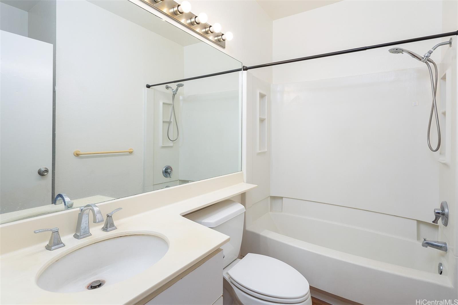 91-525 Puamaeole Street Ewa Beach - Rental - photo 13 of 19