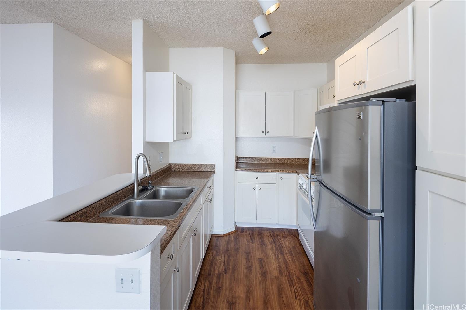 91-525 Puamaeole Street Ewa Beach - Rental - photo 6 of 19