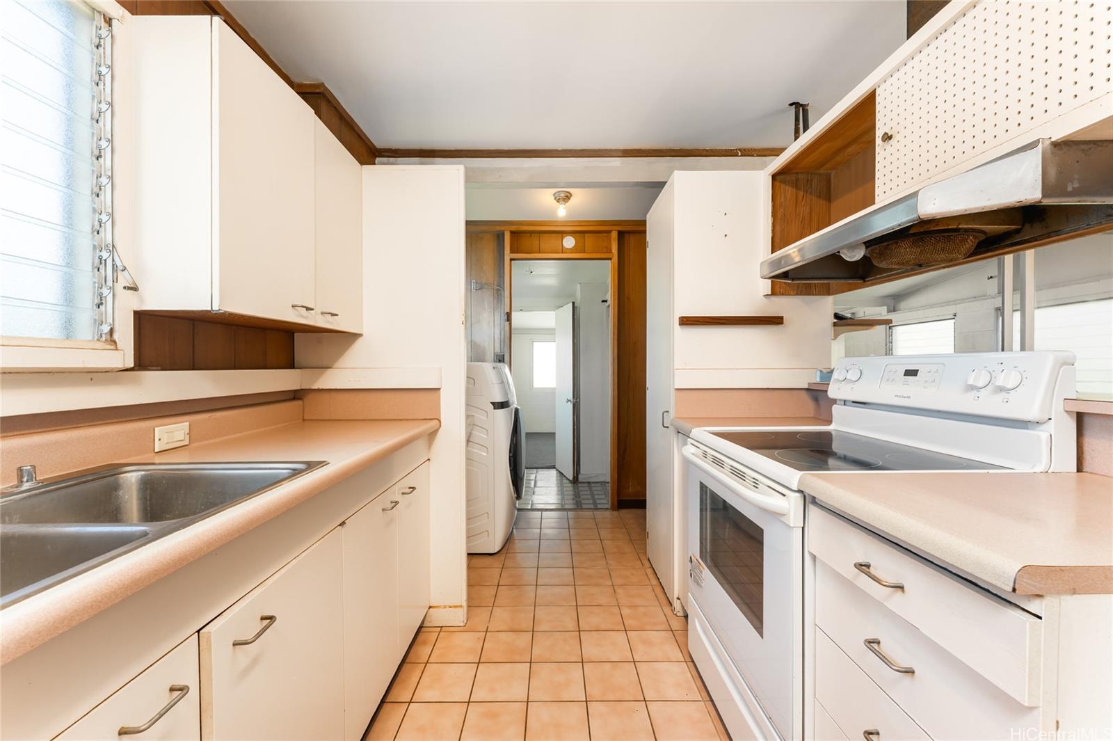 91-598  Aikanaka Pl Ewa Beach, Ewaplain home - photo 8 of 21