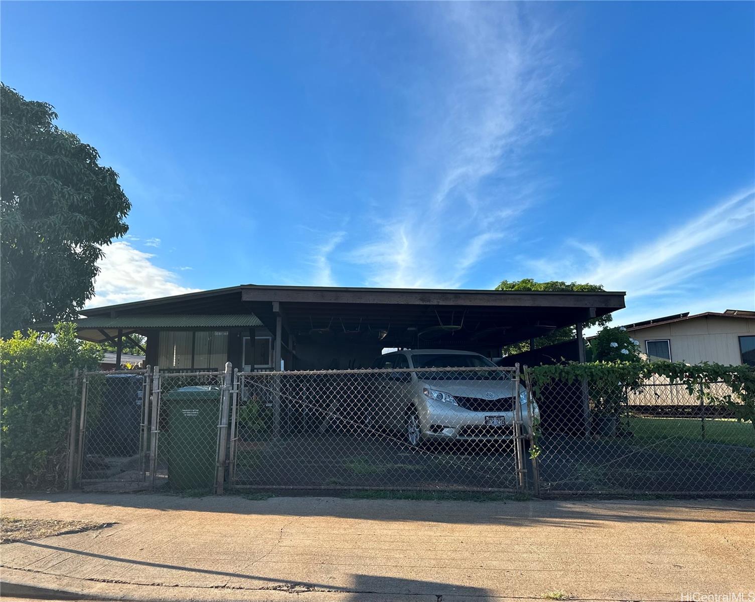 91-634  Kilipoe Street Ewa Beach, Ewaplain home - photo 2 of 5