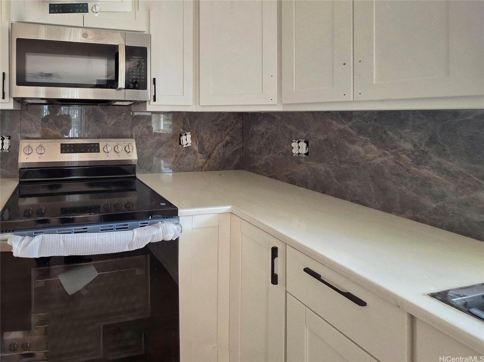 91-669  Pohakupuna Road Ewa Beach, Ewaplain home - photo 6 of 15