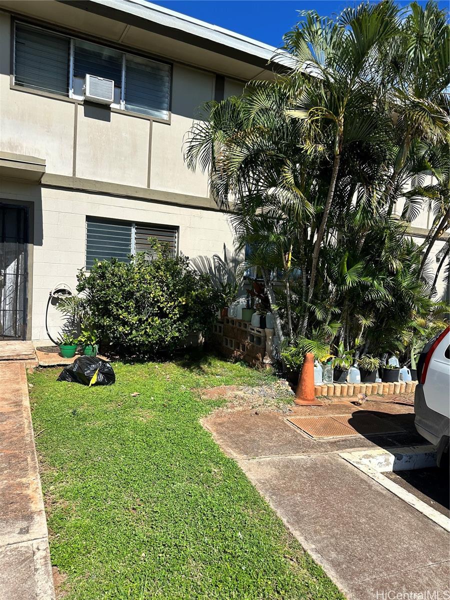 Ewalani Village condo # L3, Ewa Beach, Hawaii - photo 2 of 3