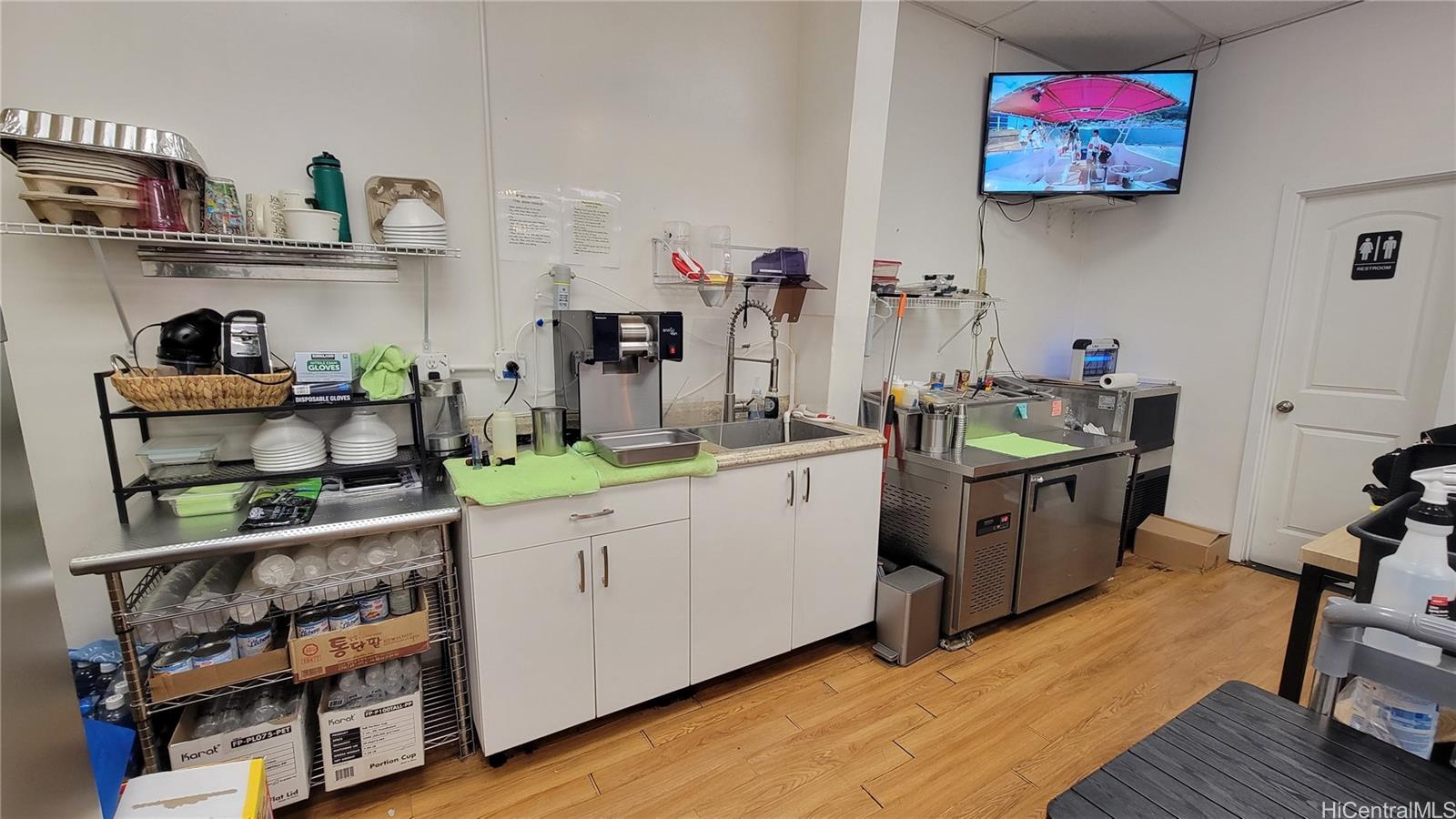 91-771 Papipi Rd Ewa Beach  - photo 3 of 5