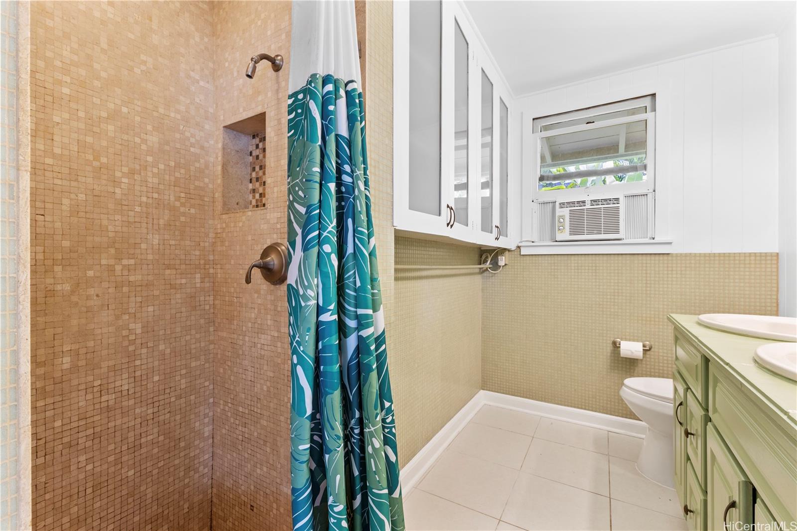 918  Oneawa Street Koolaupoko, Kailua home - photo 8 of 22