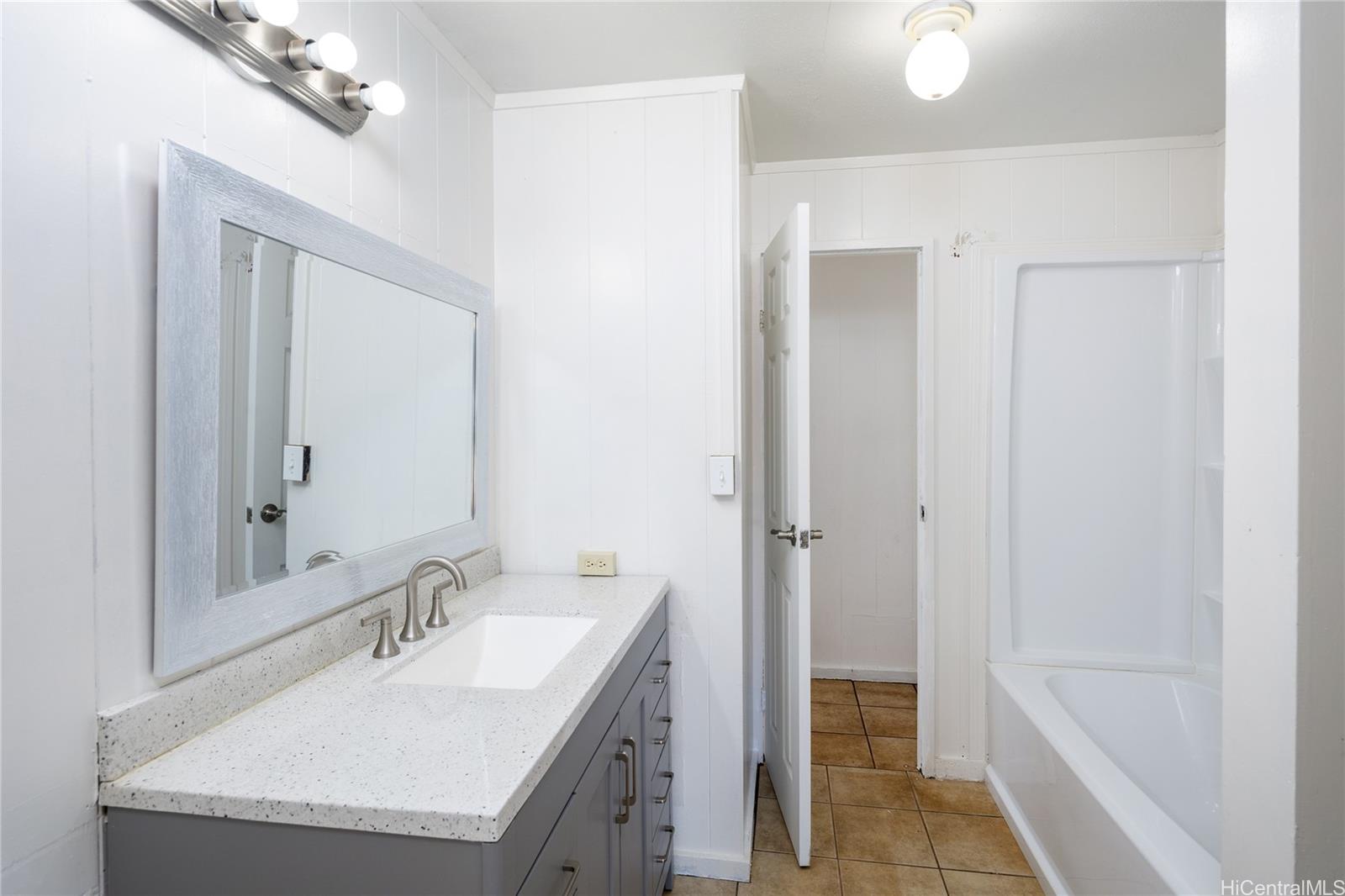 91-820  Lipaki Place Ewa Beach, Ewaplain home - photo 19 of 25