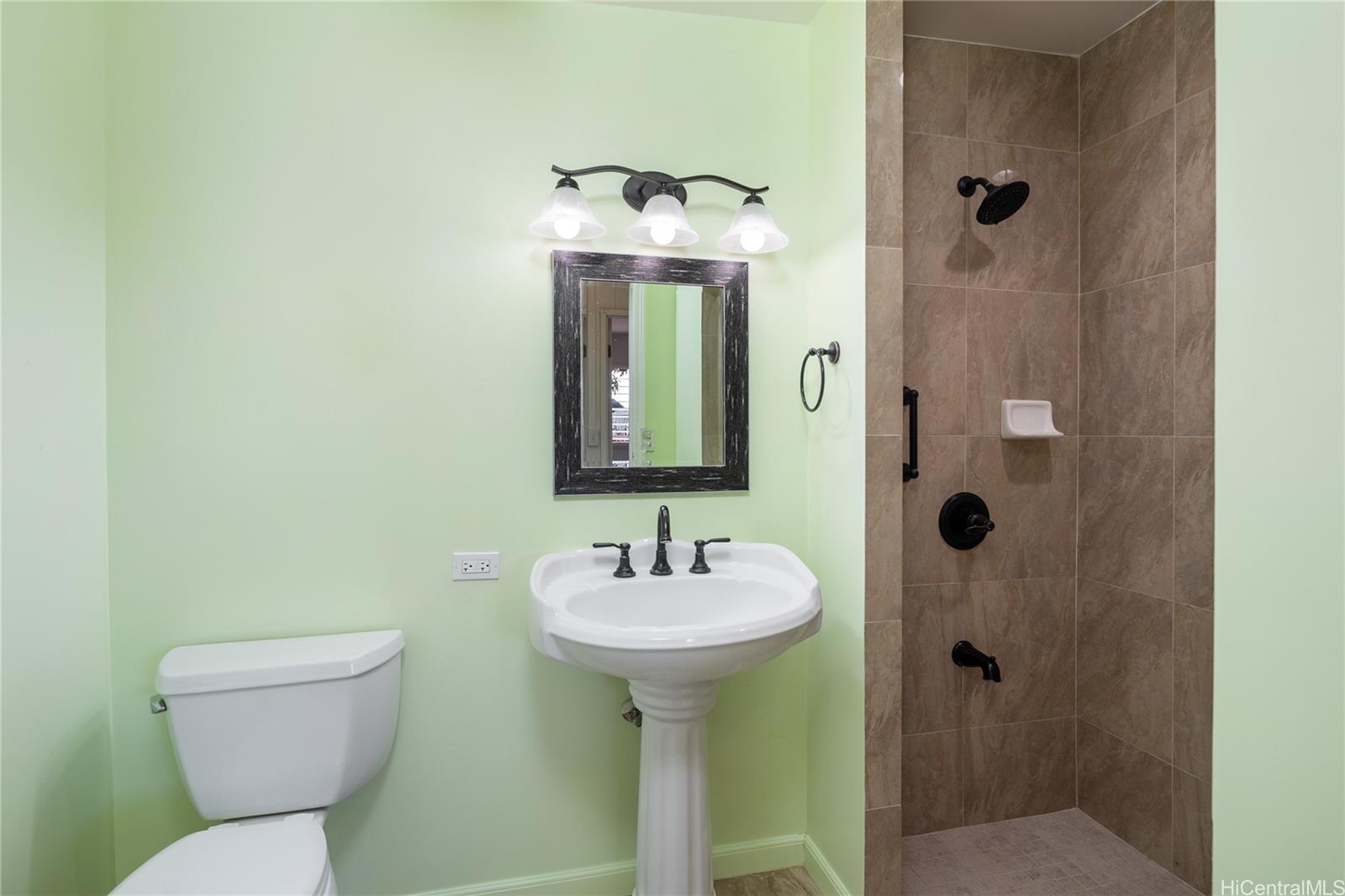 91-820  Lipaki Place Ewa Beach, Ewaplain home - photo 20 of 25