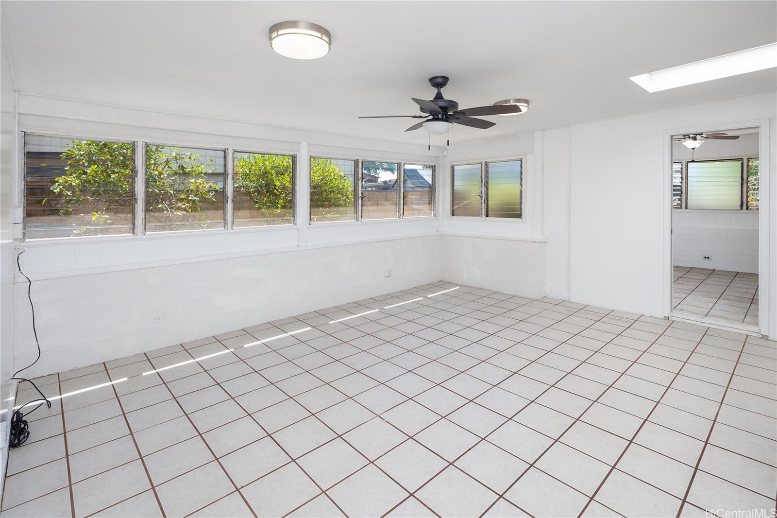 91-820  Lipaki Place Ewa Beach, Ewaplain home - photo 7 of 25