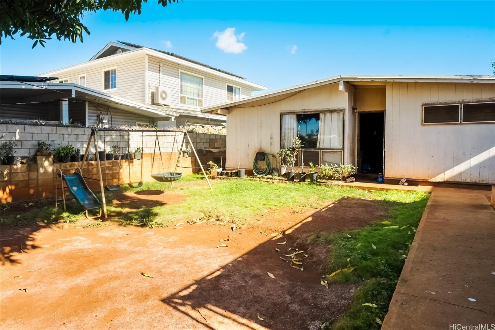 91-821  Kehue St Ewa Beach, Ewaplain home - photo 2 of 6