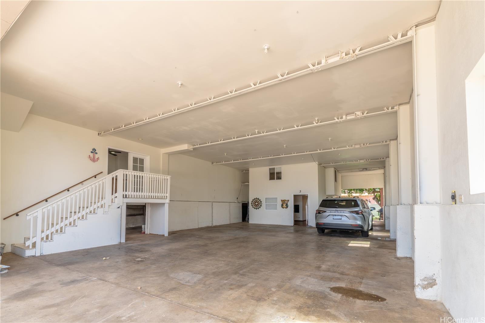 91-855  Makule Road Ewa Beach, Ewaplain home - photo 2 of 25