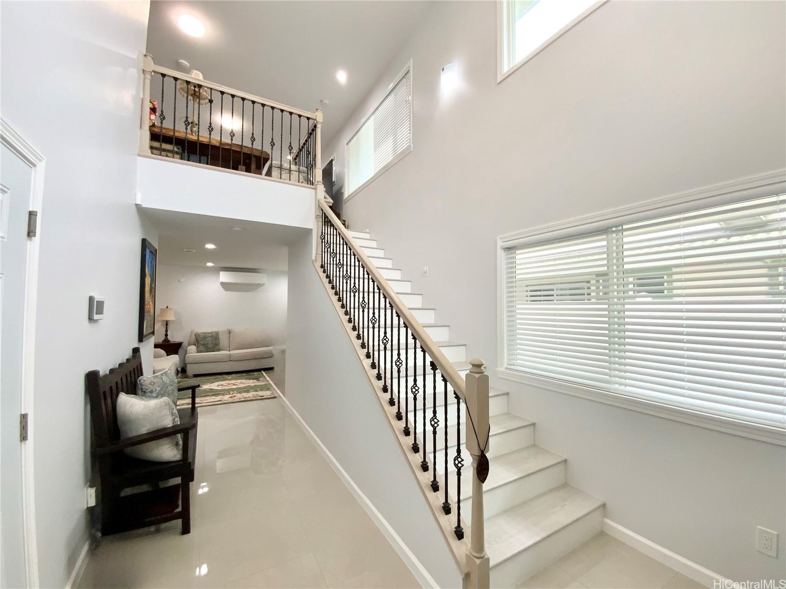 91-860  Ma Ke Kula Street Ewa Beach, Ewaplain home - photo 3 of 18