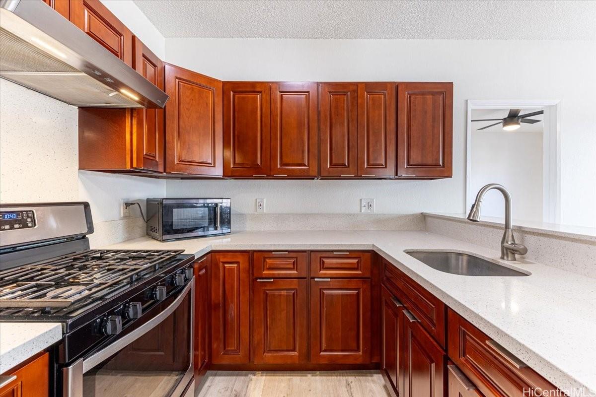 Palm Court condo # 9U, Ewa Beach, Hawaii - photo 8 of 24