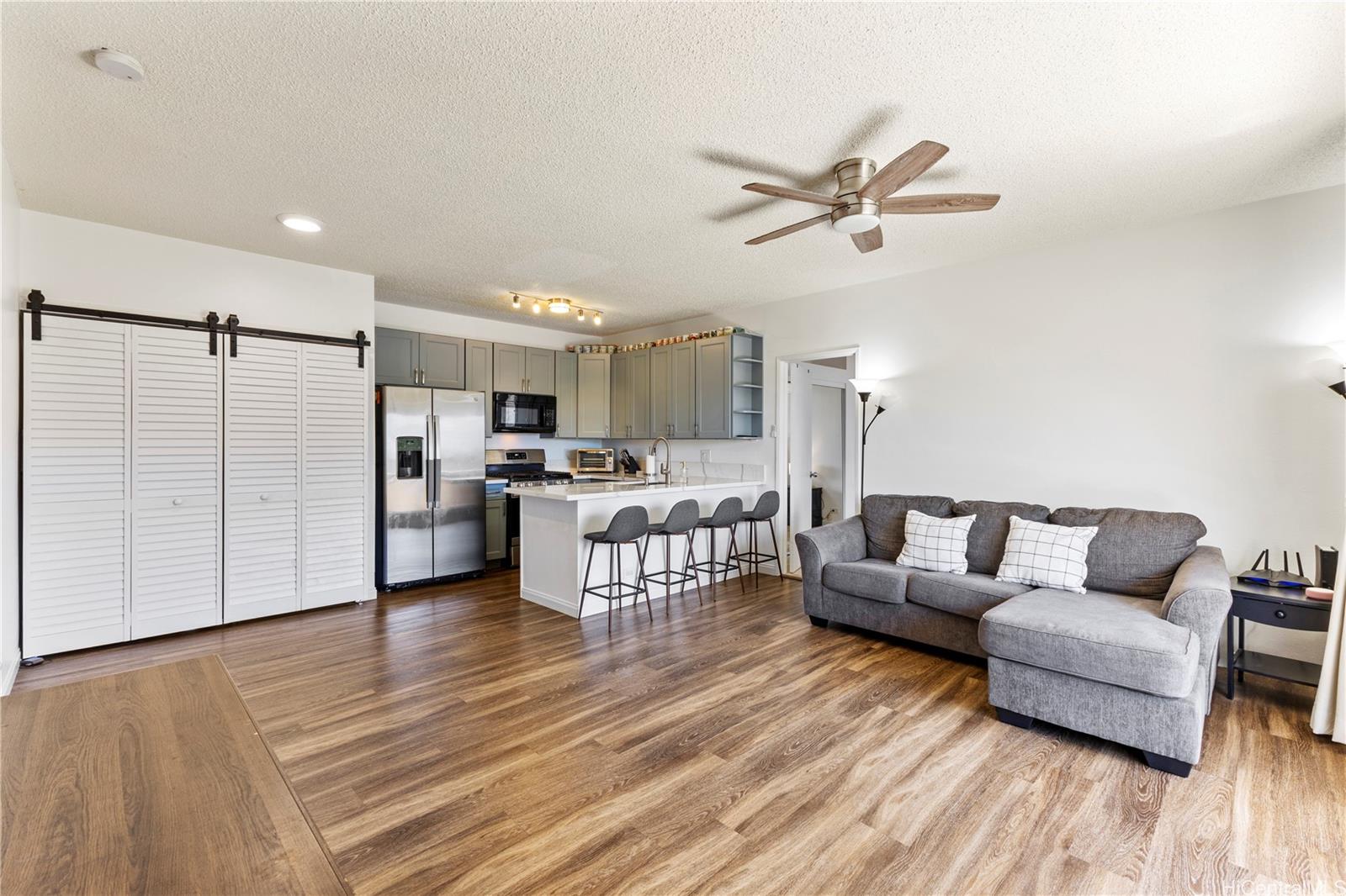 Palm Court condo # 5S, Ewa Beach, Hawaii - photo 4 of 22