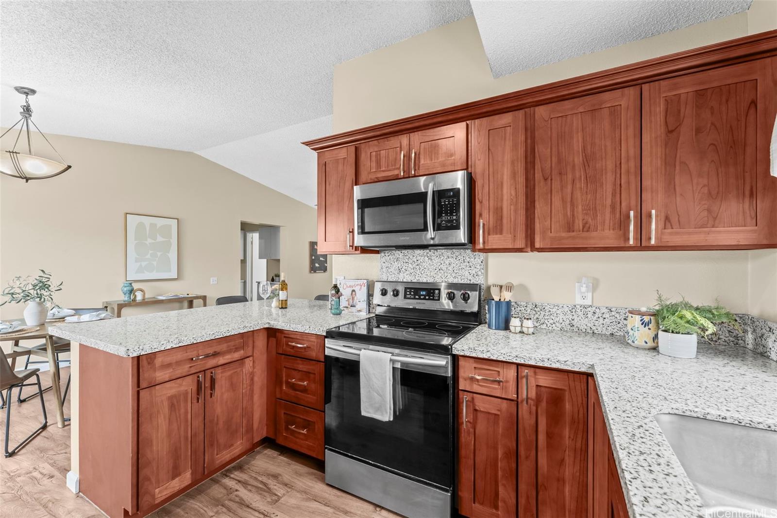 Arbors condo # 45C, Ewa Beach, Hawaii - photo 2 of 16