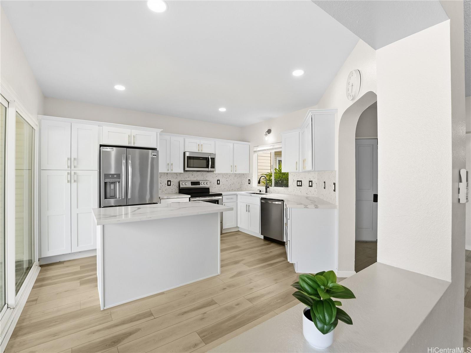 Ewa by Gentry townhouse # 42E, Ewa Beach, Hawaii - photo 4 of 25